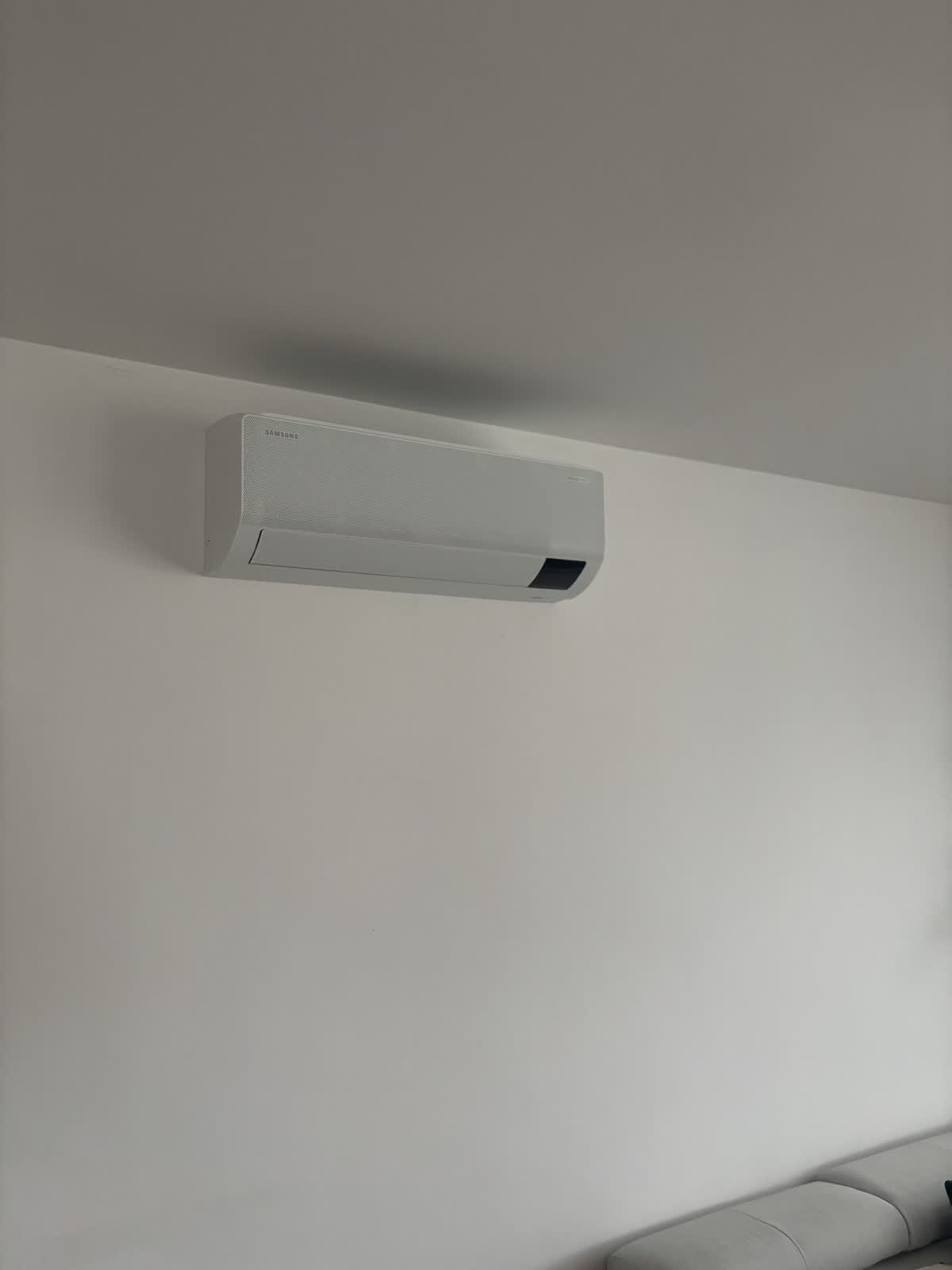 Realizácia montáže klimatizácie — AirCare